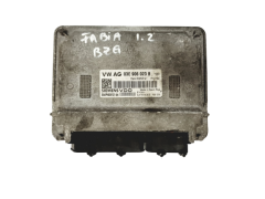 Controller 03E906023B 5WP40412 04 VW SKODA Siemens 16820