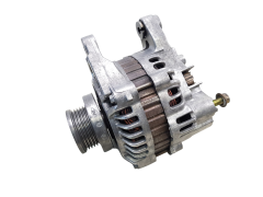 Alternator 8200120286 A002TB6481 110A 1.5 DCI Renault Mitsubishi 1072