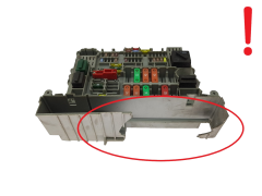 Fuse Box BMW 6906621-06 18844.000.002A BJ3A119640 20869