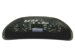Speedometer/Instrument Cluster Mercedes E W210 A2105405748 110008915015 VDO