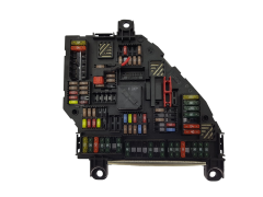 Fuse Box 9234423-01 2-1703345-2 BMW 18967