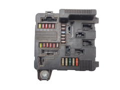 Controller Renault UPC X84 N2 8200306032B S118399200E Siemens Controller Renault UPC X84 N2 8200306032B S118399200E Siemens