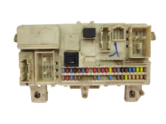Fuse Box Volvo 30728906 519096408 19532