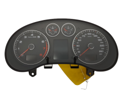 Speedometer/Instrument Cluster Audi A3 8P0920932A 110080390003 VDO