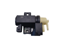 Solenoid valve 1,6 2,3 DCI Renault 8200790180 7.01814.05