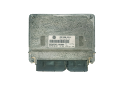 Controller 03E906033L 5WP40194 07 VW Siemens 32458