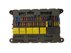 Fuse Box 518668207 YQE000060 Land Rover 19860