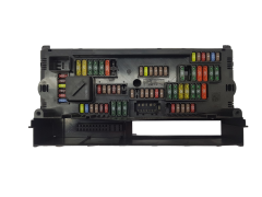 Fuse Box 9252815-01 3-1703344-2 BMW