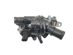 Thermostat Housing 110607087R A2822033000 1.3 TCe Renault Scenic 4 4000km Thermostat Housing 110607087R A2822033000 1.3 TCe Renault Scenic 4 4000km