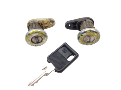 Lock Insert Right/Left Renault Clio 1 7701032042 7701032040 7701470016