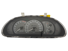 Speedometer/Instrument Cluster Mitsubishi Colt MB899938 758-540 20530