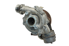 Turbocharger 54389700002 111232H821162190 144117462R 1.5DCI Renault Mercedes 2