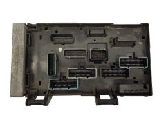 Fuse Box Chrysler 04869001AJ 04869204AL 19748