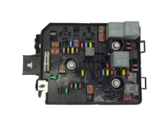 Fuse Box 39068006 30959L CP5 Opel