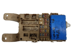 Fuse Box Toyota 82641-02040 MB232300-8521 Denso