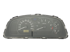Speedometer/Instrument Cluster Suzuki Wagon 09204704 110008952002 VDO