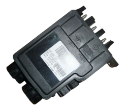 Fuse Box Original Renault Laguna III 243800002R