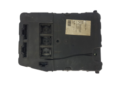 Controller UCH X84 N2 8200309690 S118400220D Renault Siemens 2076