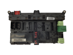Fuse Box BMW 8380407 8384525 518757109