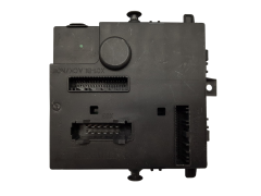 Controller BCM X44-L2 8200874481 Renault Temic 10525