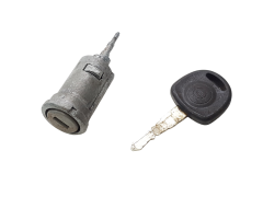 Ignition Switch Opel Agila GM Suzuki Ignis 2 1105