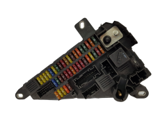 Fuse Box 9138830-01 518956057 BMW 20684