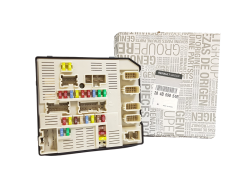 Fuse Box New Original USM Renault 284B69854R