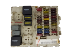 Fuse Box Ford 2M5T14A073AC 518274204 19827