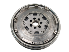 Dual-Mass Flywheel 415040010 7701476621 123003948R 1.5 dci Renault LUK S18