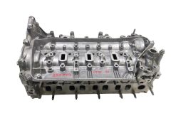 Cylinder Head 110422959R 1.6DCI R9M Renault Trafic 3 Opel 130C05277R