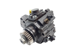 Injection Pump Bosch Renault 8201024002 0445010205 2.3 DCI