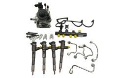 Injection Pump 0445010704 0445110485 Bosch 1.5 DCI Renault 15 000 km 2074