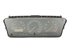 Speedometer/Instrument Cluster VW Passat B3 81117620 VDO
