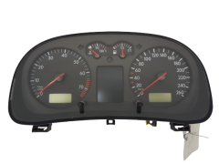 Speedometer/Instrument Cluster VW Golf MK4 VR6 1J0920845A 110080078002 VDO