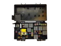 Fuse Box Jeep 04692235AH KAB0CC04E7 Continental Temic