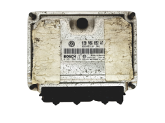 Controller 030906032AT 0261206824 Seat Bosch 19120