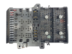Fuse Box Chrysler P04707996AC Fuse Box Chrysler P04707996AC