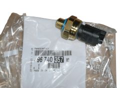 Oil Pressure Sensor New Original 9674035780 Citroen Peugeot