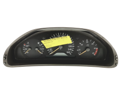 Speedometer/Instrument Cluster Mercedes E W210 2105403348 VDO 31131