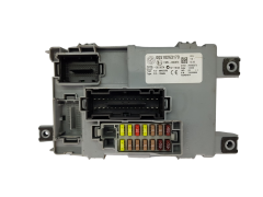 Fuse Box Fiat 00518263170 28205372 Delphi 19738