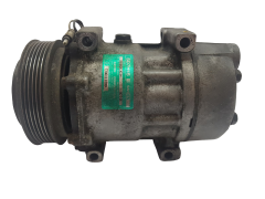 Air Con Compressor/Pump 7700111289 SD7H15 8074A Renault Laguna I Sanden 6946