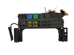 Fuse Box A1695450001 550000570 1418562-1 Mercedes-Benz 18465