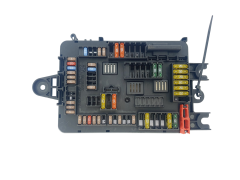Fuse Box 6114 V8 926111102 BMW