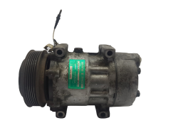 Air Con Compressor/Pump 7700111289 SD7H15 8074 Renault Laguna I Sanden 6944