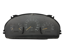 Speedometer/Instrument Cluster Mercedes ML W163 A1635402711 48582