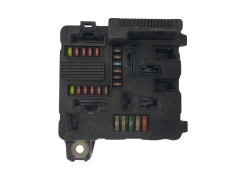 Controller UPC X84 N3 8200306033 S118399300K Renault Siemens 1769