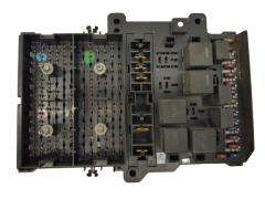 Fuse Box Chrysler P04707996AE Fuse Box Chrysler P04707996AE