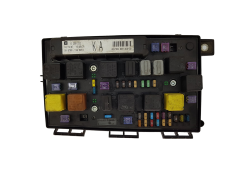 Fuse Box 13250232 KA 5DK009464-30 Opel GM 18817