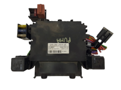 Fuse Box Ford YS6T14K150AB 65GF700-02 Siemens 19860