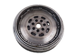 Dual-Mass Flywheel 8200416944 7701476546 2.2 dci Renault 